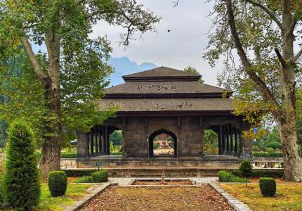 5 Days in Srinagar – Chandigarh to Paradise Tour